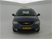 Chrysler Voyager - 3.3i V6 AUT. LX ROLSTOELAUTO INVALIDEVERVOER - 1 - Thumbnail