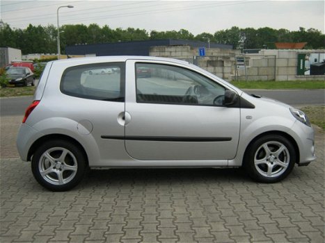 Renault Twingo - 1.2-16V Authentique - 1