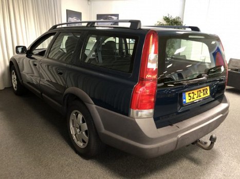 Volvo XC70 - 2.5 T AWD Airco, Cruise, Leder, Etc - 1