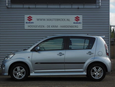 Daihatsu Sirion 2 - 1.3-16V Sport | Airco | Elektrische ramen V/A | Radio/CD | Staat In Hoogeveen - 1