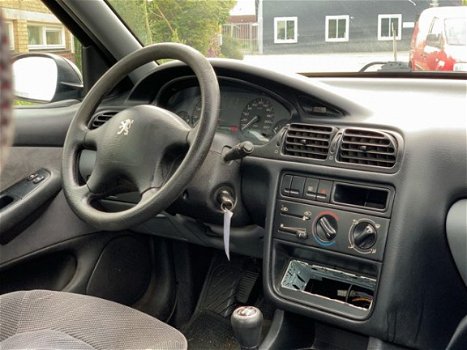 Peugeot 406 - 1.8-16V SL/Stuubkr/Elek.ramen/Nieuwe APK - 1