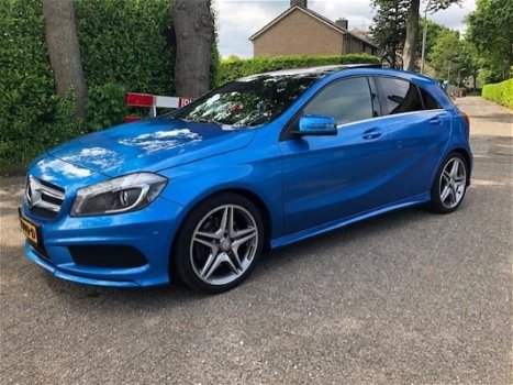 Mercedes-Benz A-klasse - 250 Sport Ambition AMG/PANO/NAVI/XENON/Dealerauto met complete historie/Moo - 1