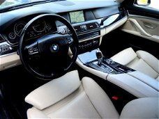 BMW 5-serie Touring - 523i LEDER SPORTSTOELEN NAVIGATIE LMV PDC CRUISE