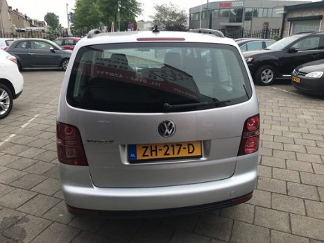 Volkswagen Touran - 1.6 Easyline navi - 1