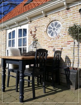 Brocante eettafel grenenhout - 1