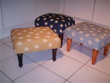 NIEUWE footstools met sterrenstof !! Gratis te bekijken !!