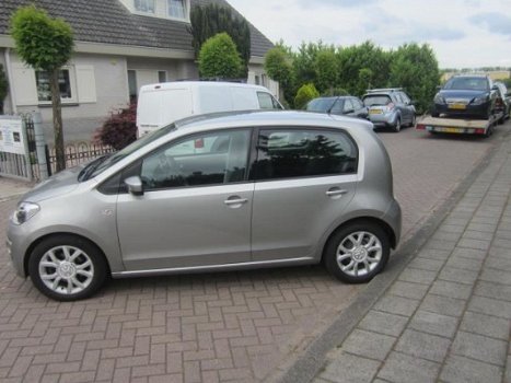 Volkswagen Up! - 1.0 move up BlueMotion - 1