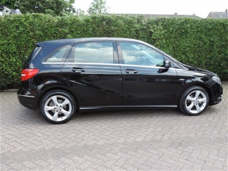 Mercedes-Benz B-klasse - 180 Ambition 79.000km | Navi | Xenon | PDC | LED | Cruise c | 17” - 1