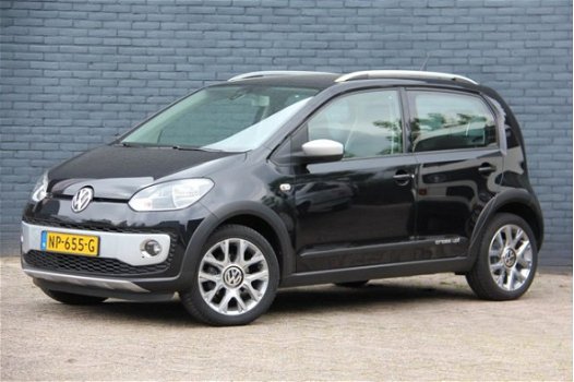 Volkswagen Up! - 1.0 cross up BlueMotion I INCL. € 695, 00 AFL.KOSTEN + BOVAG GARANTIE - 1