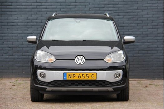 Volkswagen Up! - 1.0 cross up BlueMotion I INCL. € 695, 00 AFL.KOSTEN + BOVAG GARANTIE - 1
