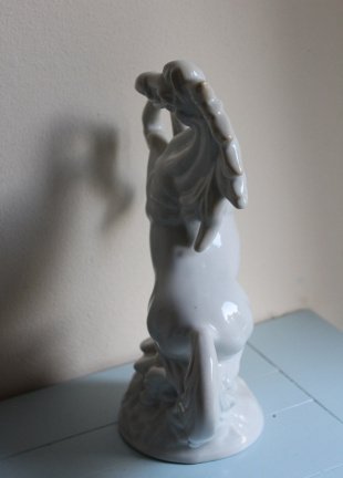 Paard stijgerend - wit porselein - Afbeelding 2