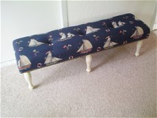 Footstool SAIL - 33x118cm - met witte poten. NIEUW !!