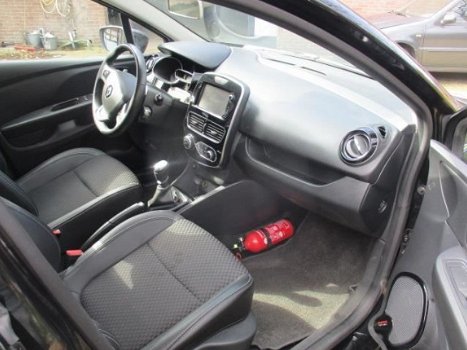 Renault Clio - 1.2 TCe Intens half leer 120pk 4cil turbo topper - 1