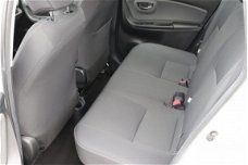 Toyota Yaris - 1.5 Hybrid Dynamic Parkeercamera-Cruise control