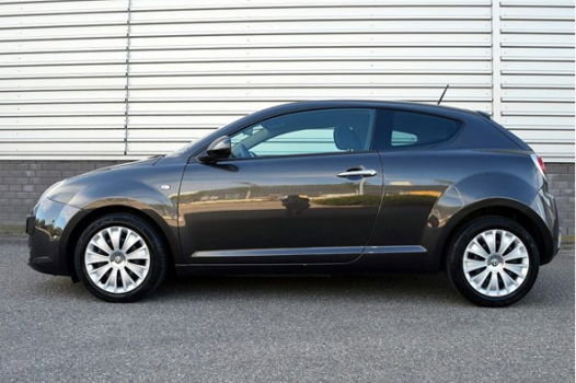 Alfa Romeo MiTo - 0.9 TwinAir Junior RIJKLAAR PRIJS-GARANTIE Navigatie Sport Interieur - 1