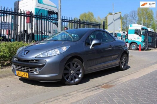 Peugeot 207 CC - 1.6-16V T Sport , met NIEUWE APK, trekhaak, licht metalen velgen - 1