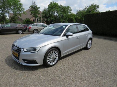 Audi A3 Sportback - 1.4 TFSI CoD Ambition Pro Line plus Xenon, LED, 140PK, NL auto, 1e eig Nieuwjaar - 1