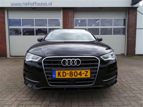 Audi A3 Sportback - 1.6 TDI Ambiente Pro Line plus - 1