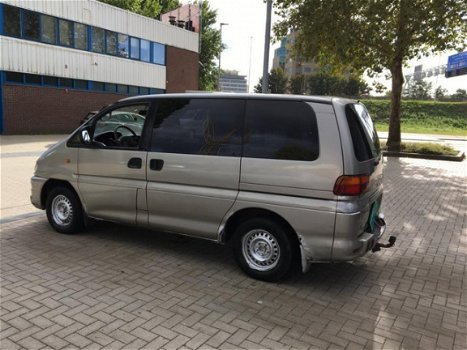 Mitsubishi L 400 - 2.0 GLX MiniVan RIJDT GOEDBANDEN GOEDKORT CHASSIEALLEN VOOR EXPORTBENZINE BUS - 1