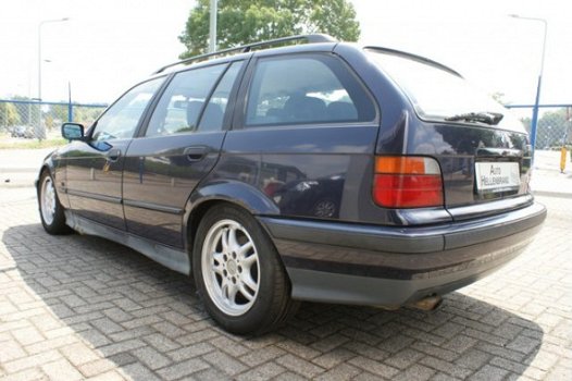 BMW 3-serie Touring - 320i - Meeneemprijs - 1