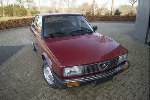 Alfa Romeo Alfetta - 1.8 Berlina - 1