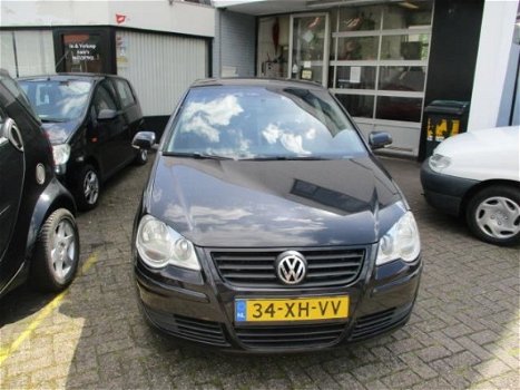 Volkswagen Polo - 1.4-16V Optive - 1