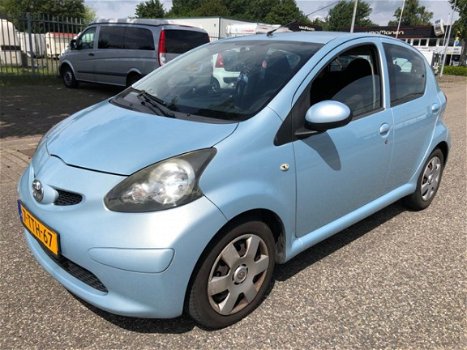 Toyota Aygo - 1.0 12V 5 drs Airco, NAVI, AUX, El. ramen - 1