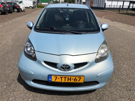 Toyota Aygo - 1.0 12V 5 drs Airco, NAVI, AUX, El. ramen - 1