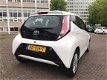 Toyota Aygo - 1.0 VVT-i Fashion Edition Chique AIRCO / CRUISE CONTROL / NAVI / LED - 1 - Thumbnail