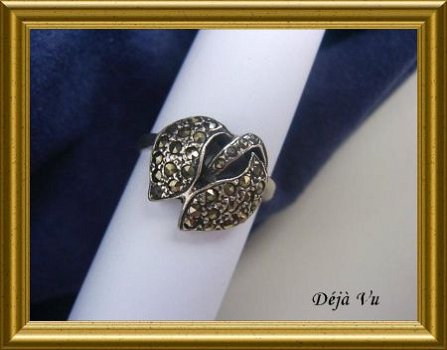Oude zilveren ring met markasietjes - 1