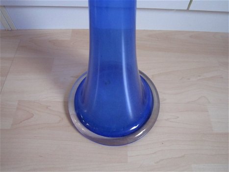 Lange blauwe glazen vaas - 2