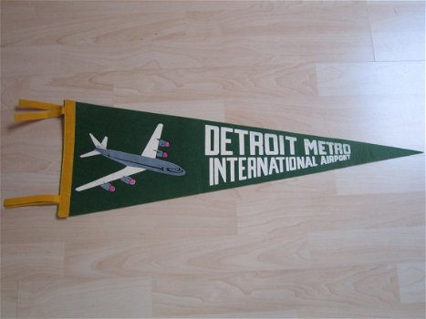 Vlag /wimpel van Detroit Metro International Airport - 1