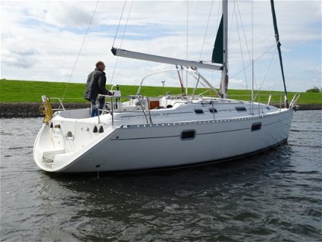 Beneteau Oceanis 351 - 2