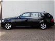 BMW 5-serie Touring - 520d Corporate Business Line NL Auto Afneembare Trekhaak - 1 - Thumbnail