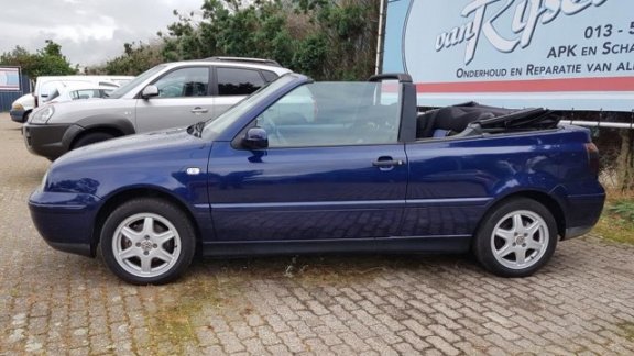 Volkswagen Golf Cabriolet - 1.8 Highline 90pk/66kw Blauw met. Nieuwe stoffen kap - 1