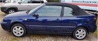 Volkswagen Golf Cabriolet - 1.8 Highline 90pk/66kw Blauw met. Nieuwe stoffen kap - 1 - Thumbnail