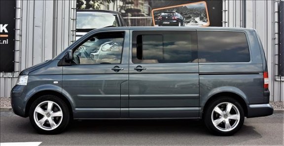 Volkswagen Transporter Multivan - 2.5 TDI Highline DC Clima 2x schuifdeur OPENDAK Navigatie DVD - 1