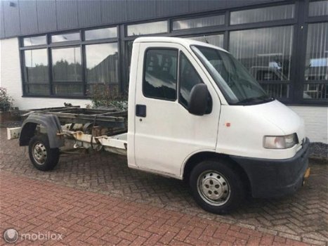 Peugeot Boxer - chassis cabine 2.5 D € 1250, - EX BTW - 1