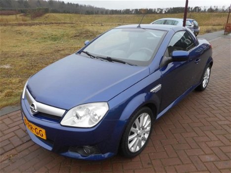 Opel Tigra TwinTop - 1.4-16V Cosmo Nap / Airco / Nieuwe APK - 1