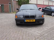 BMW 3-serie Coupé - 320i E36