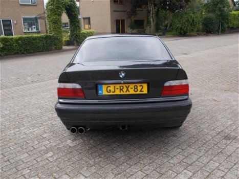 BMW 3-serie Coupé - 320i E36 - 1