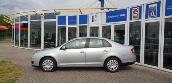 Volkswagen Jetta - 1.6 Trendline Rijklaarprijs/ nieuwe apk - 1