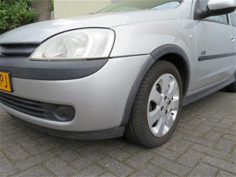 Opel Corsa - 1.8 GSI NAV - 1