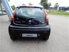 Peugeot 107 - 1.0i 5-drs airco