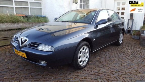 Alfa Romeo 166 - 2.4 JTD 1E Eig. Excellent mooie fiscaal bijtellingsvriendelijke auto incl. € 1032 B - 1