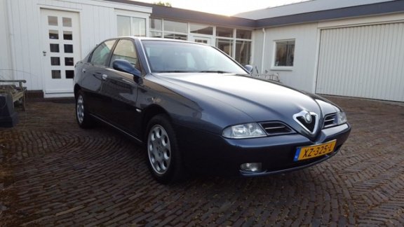 Alfa Romeo 166 - 2.4 JTD 1E Eig. Excellent mooie fiscaal bijtellingsvriendelijke auto incl. € 1032 B - 1