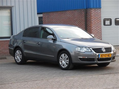 Volkswagen Passat - 2.0 TDI Sportline SOLD---SOLD - 1