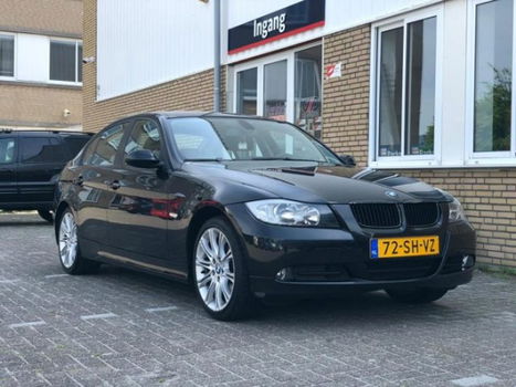 BMW 3-serie - 320i High Executive - 1