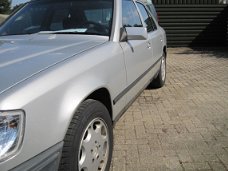 Mercedes-Benz 230 - 200-500 (W124) E