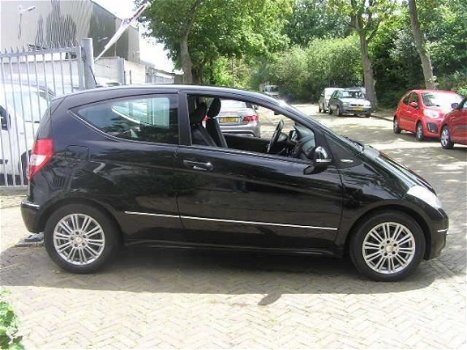 Mercedes-Benz A-klasse - 150 Avantgarde 167d km nap 1e eigenaar airco sturbekr nieuwe apk - 1